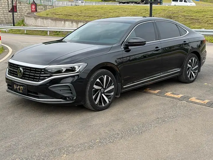 Volkswagen Passat 2025, арт. CN-3698445 — фото 1