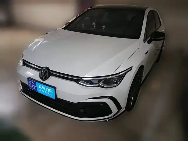 Volkswagen Golf 2021, арт. CN-3698613 — фото 1