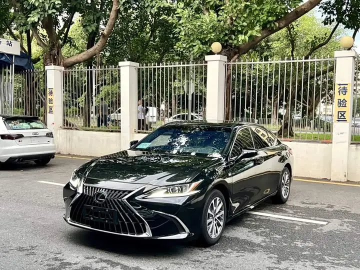 Lexus ES 2022, арт. CN-3699374 — фото 1