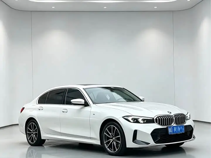 BMW 3 Series 2024, арт. CN-3699483 — фото 1