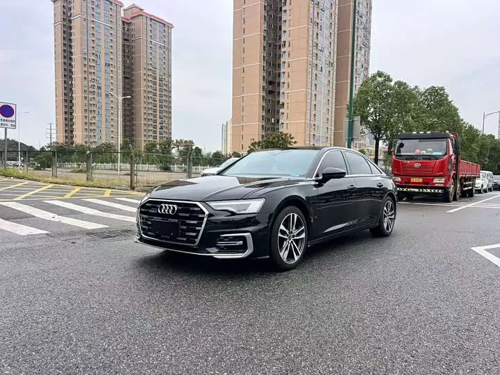 Audi A6L 2025, арт. CN-3699613 — фото 1