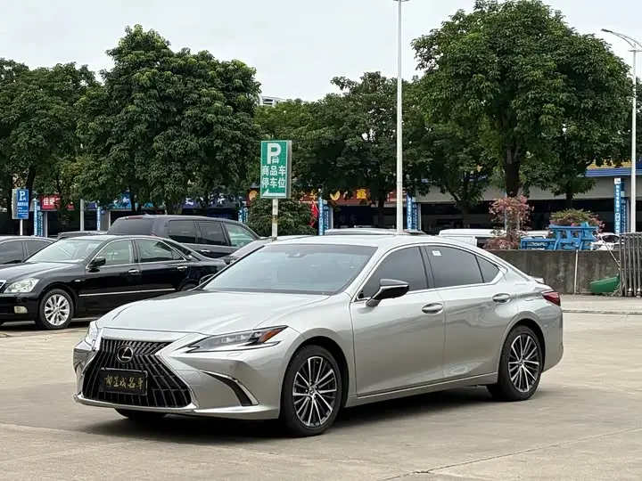 Lexus ES 2022, арт. CN-3699763 — фото 1