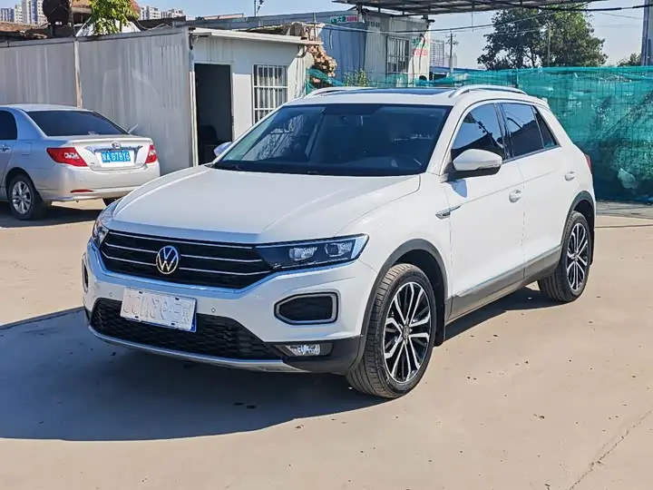 Volkswagen T-Roc 2022, арт. CN-3699764 — фото 1