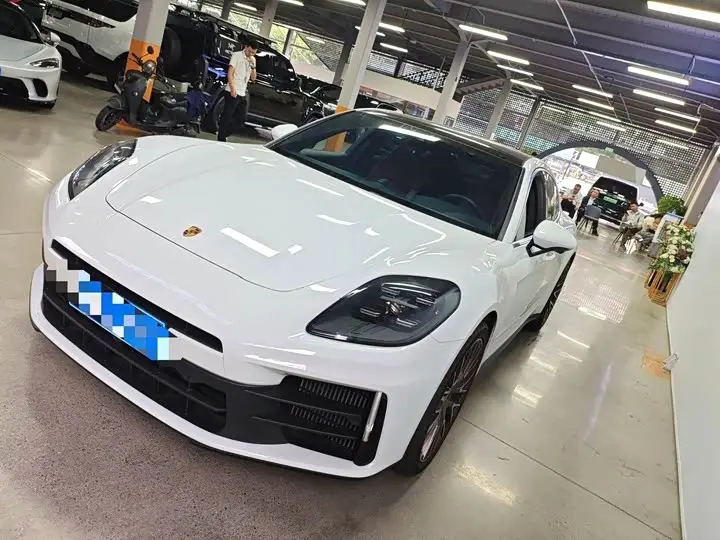 Porsche Panamera 2026, арт. CN-3700160 — фото 1