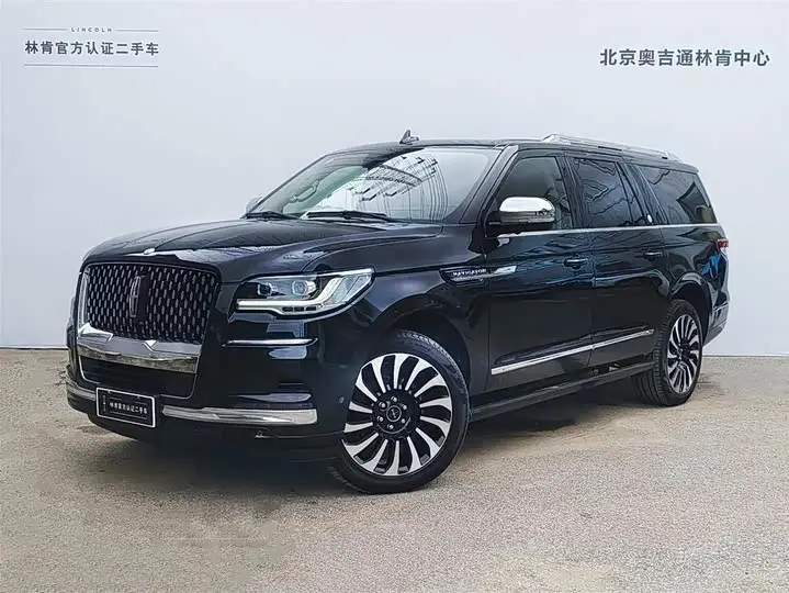 Lincoln Navigator 2024, арт. CN-3700260 — фото 1