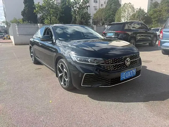 Volkswagen Passat 2024, арт. CN-3700382 — фото 1