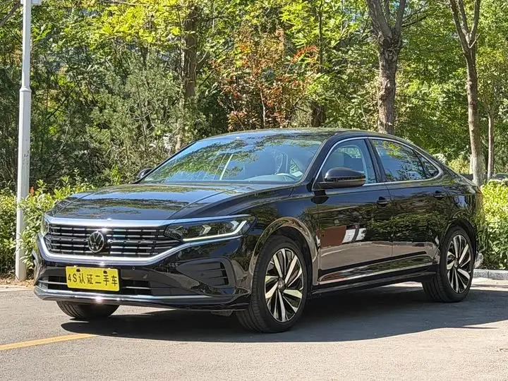 Volkswagen Passat 2025, арт. CN-3701021 — фото 1