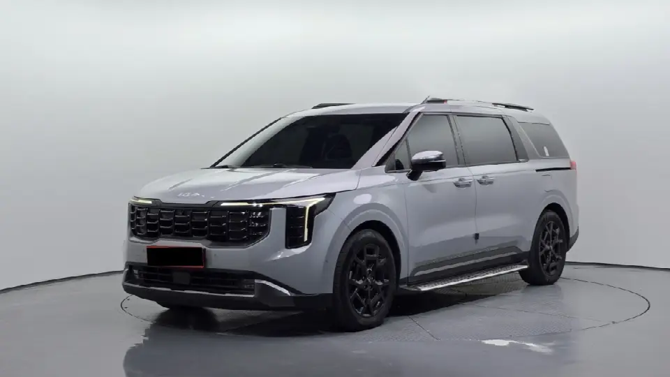 Kia Carnival 2023, арт. KR-3701369 — фото 1