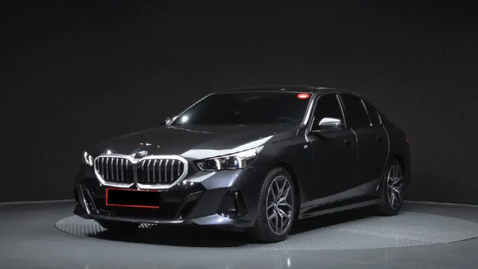 BMW 5 Series 2023, арт. KR-3701799 — фото 1