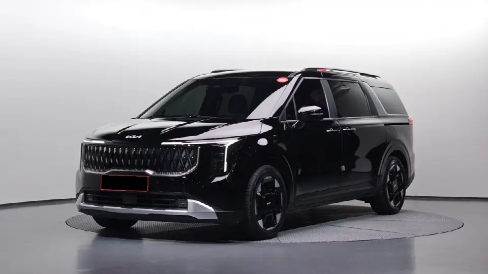 Kia Carnival 2023, арт. KR-3702023 — фото 1