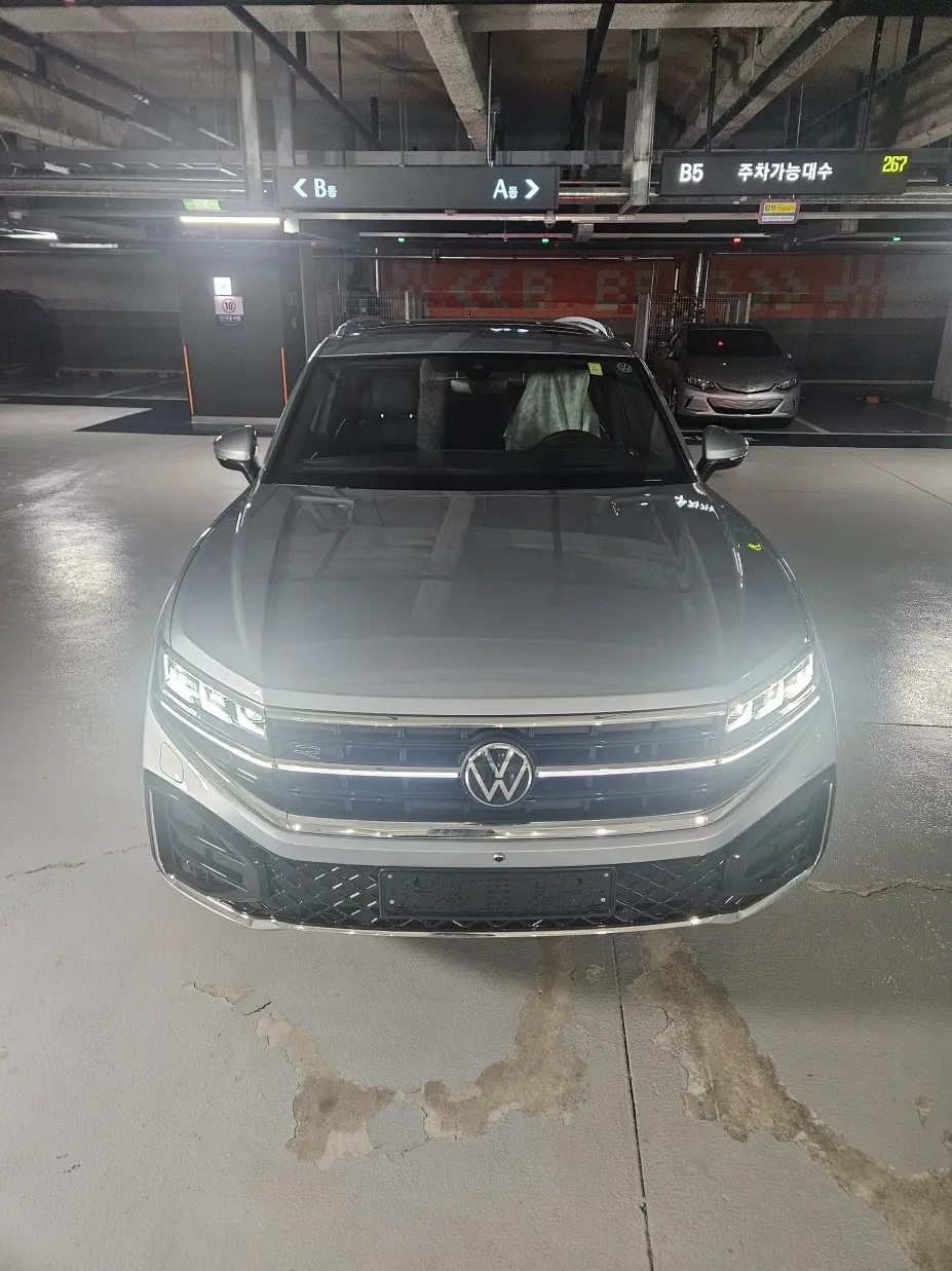 Volkswagen Touareg 2019, арт. KR-3702420 — фото 1
