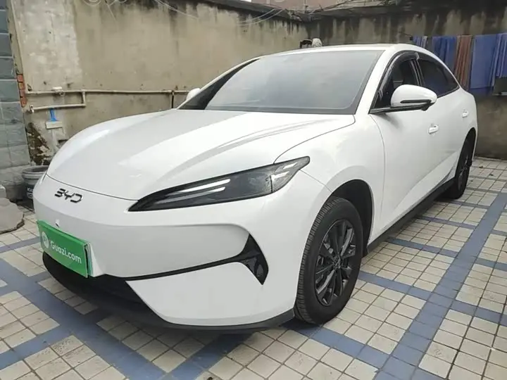 BYD e7 2025, фото из объявления