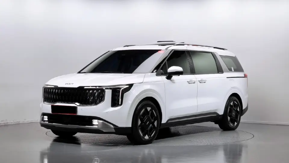 Kia Carnival 2023, арт. KR-3706591 — фото 1