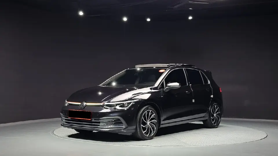 Volkswagen Golf 2022, арт. KR-3706593 — фото 1