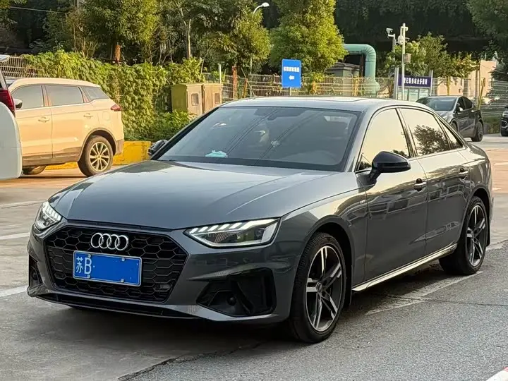 Audi A4L 2022, арт. CN-3709214 — фото 1