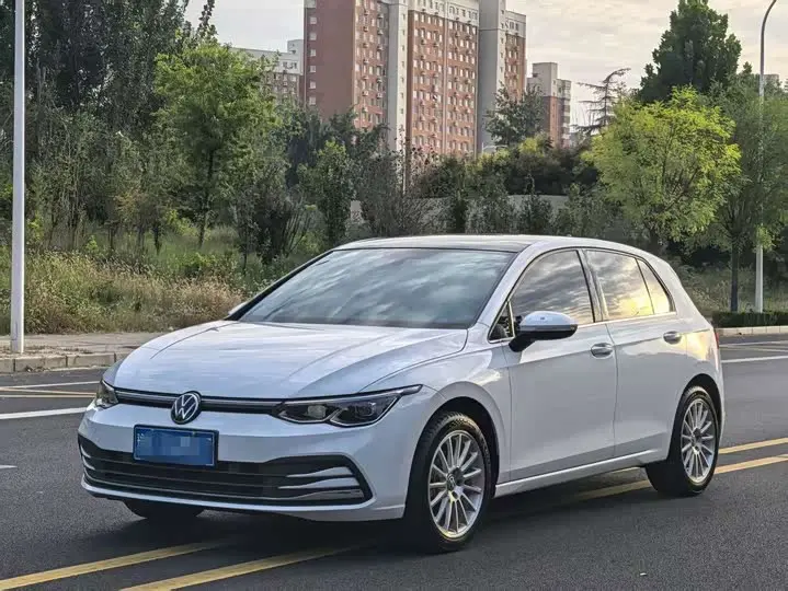 Volkswagen Golf 2021, арт. CN-3709220 — фото 1