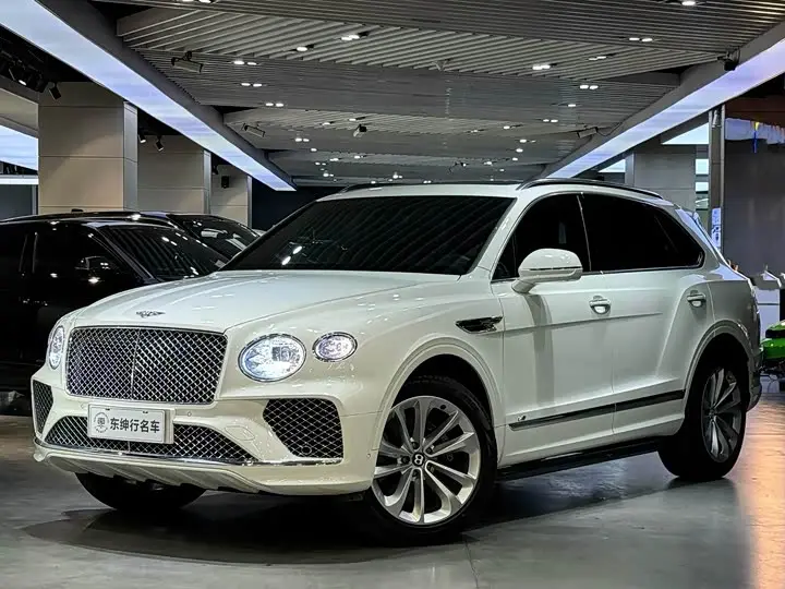 Bentley Bentayga 2021, арт. CN-3709779 — фото 1