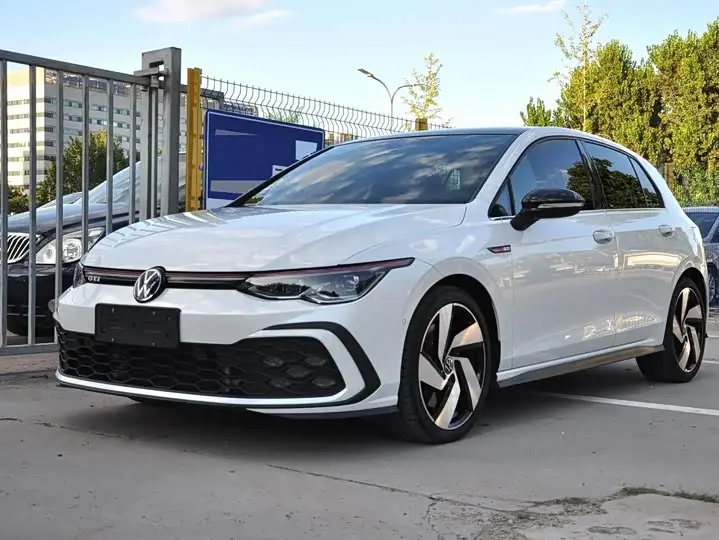 Volkswagen Golf GTI 2021, арт. CN-3709908 — фото 1