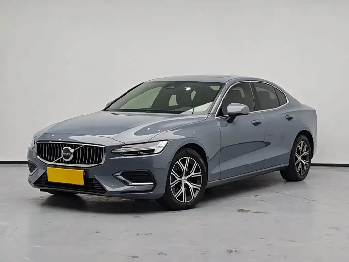 Volvo S60 2024, арт. CN-3710111 — фото 1