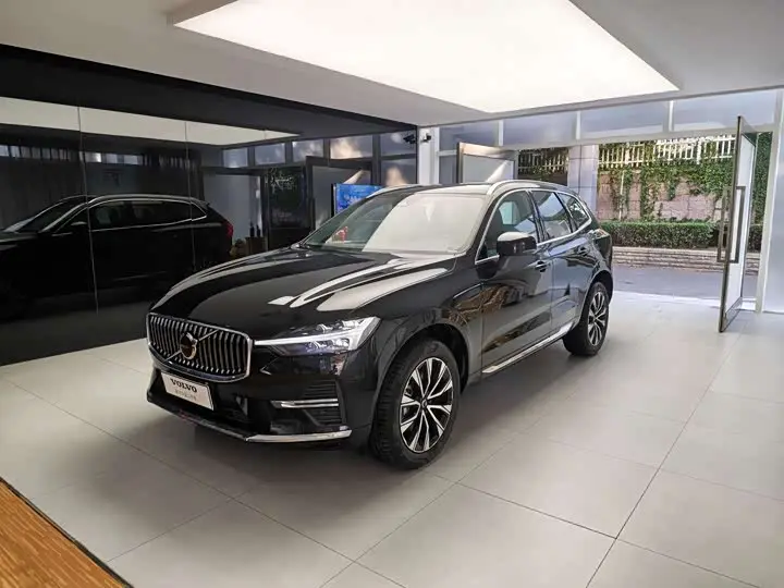 Volvo XC60 2025, арт. CN-3710372 — фото 1