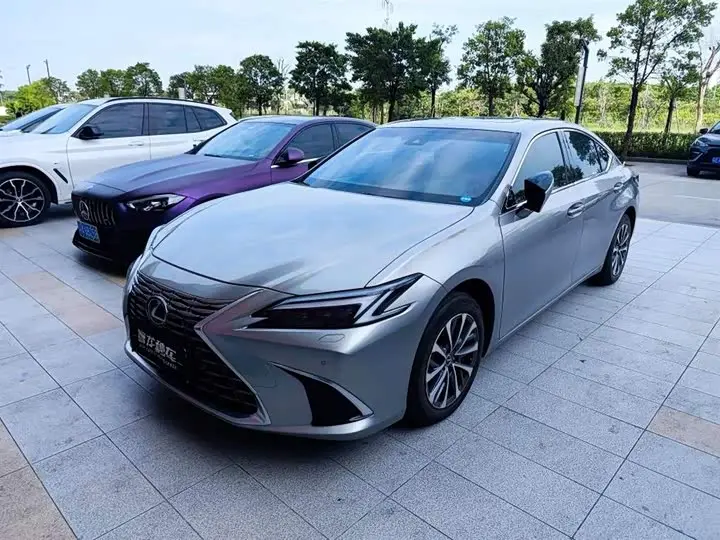 Lexus ES 2025, арт. CN-3710820 — фото 1