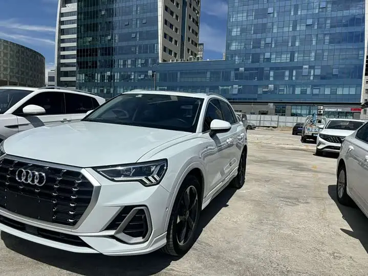 Audi Q3 2022, арт. CN-3711050 — фото 1