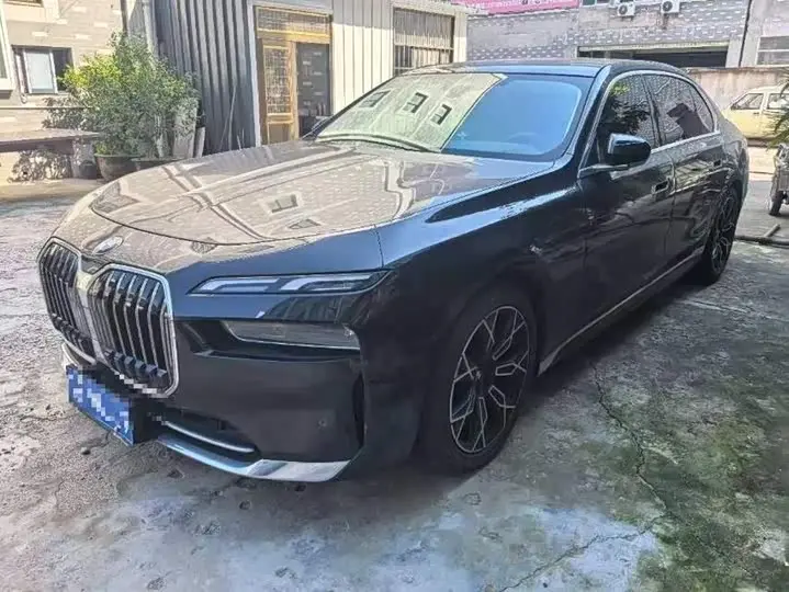 BMW 7 Series 2023, арт. CN-3711404 — фото 1