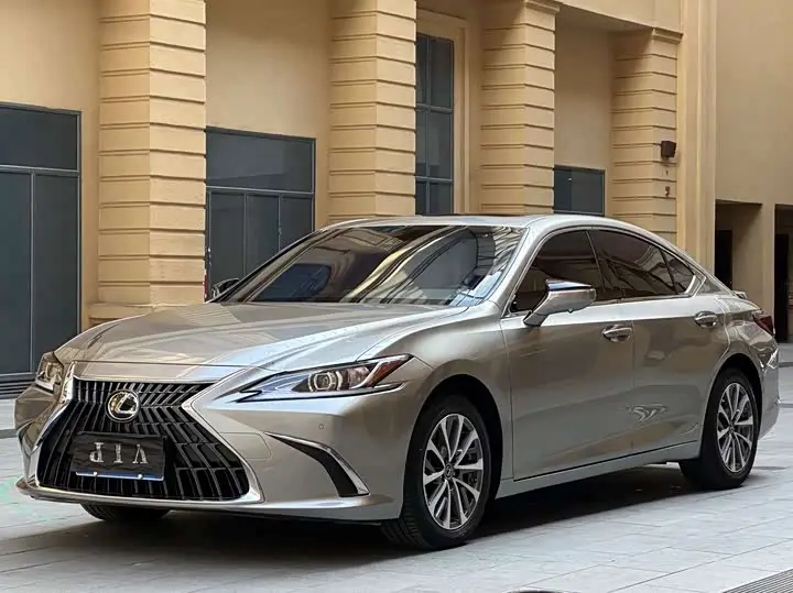 Lexus ES 2022, арт. CN-3711489 — фото 1