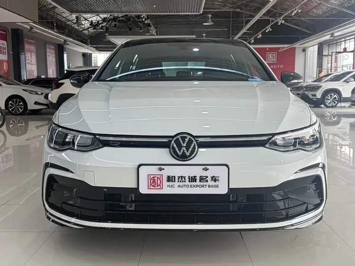 Volkswagen Golf 2023, арт. CN-3711985 — фото 1