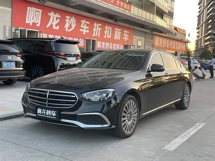Mercedes-Benz E-Class 2023, арт. CN-3712447 — фото 1