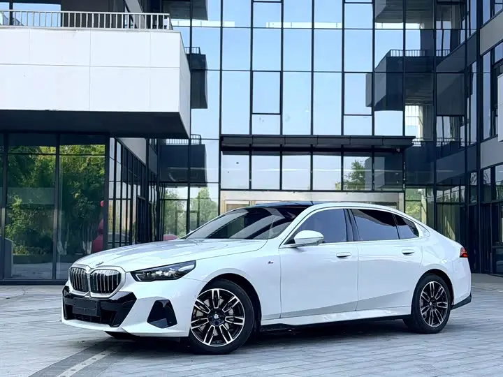 BMW 5 Series 2024, арт. CN-3712583 — фото 1