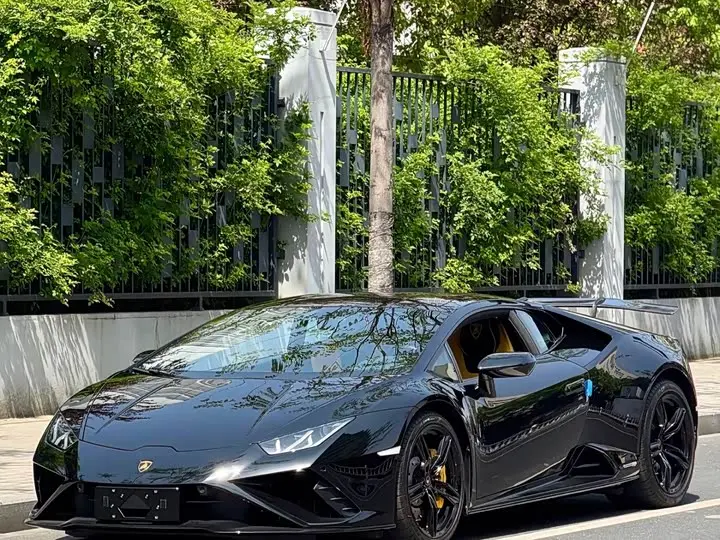 Lamborghini Huracán 2020, арт. CN-3712857 — фото 1