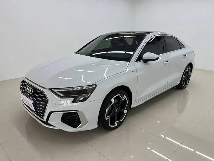 Audi A3 2023, арт. CN-3713074 — фото 1