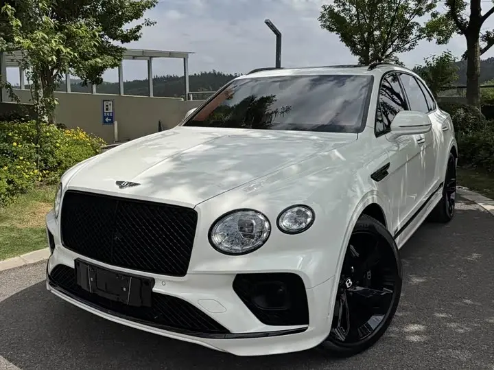 Bentley Bentayga 2022, арт. CN-3713355 — фото 1