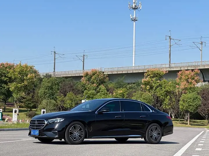 Mercedes-Benz E-Class 2024, арт. CN-3713640 — фото 1