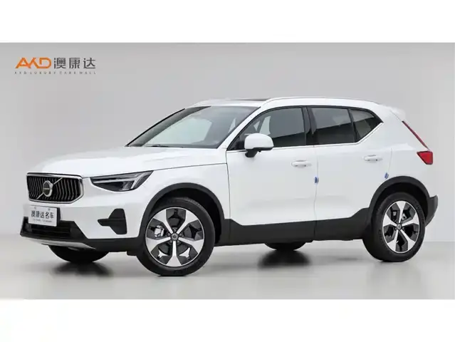 Volvo XC40 2023, арт. CN-3713997 — фото 1