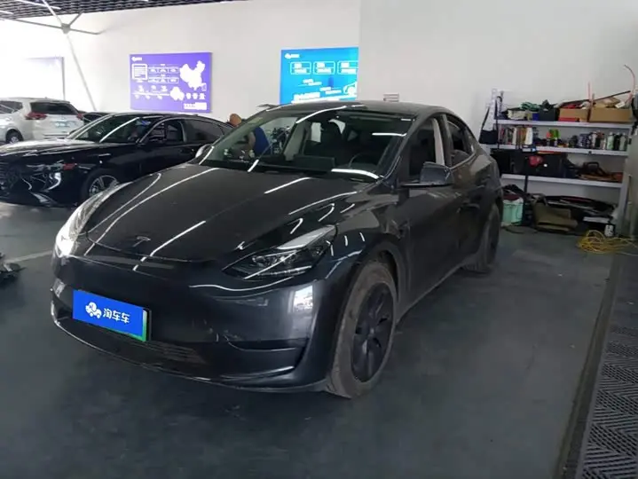 Tesla Model Y 2024, арт. CN-3714197 — фото 1