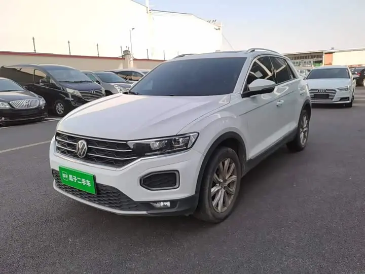 Volkswagen T-Roc 2022, арт. CN-3714429 — фото 1