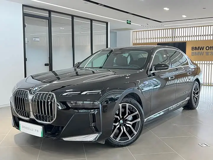 BMW i7 2023, арт. CN-3714483 — фото 1