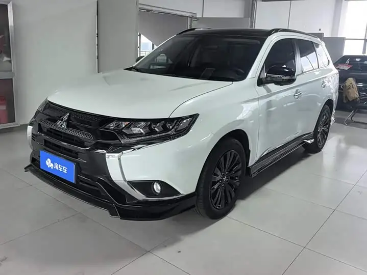 Mitsubishi Outlander 2021, арт. CN-3715021 — фото 1