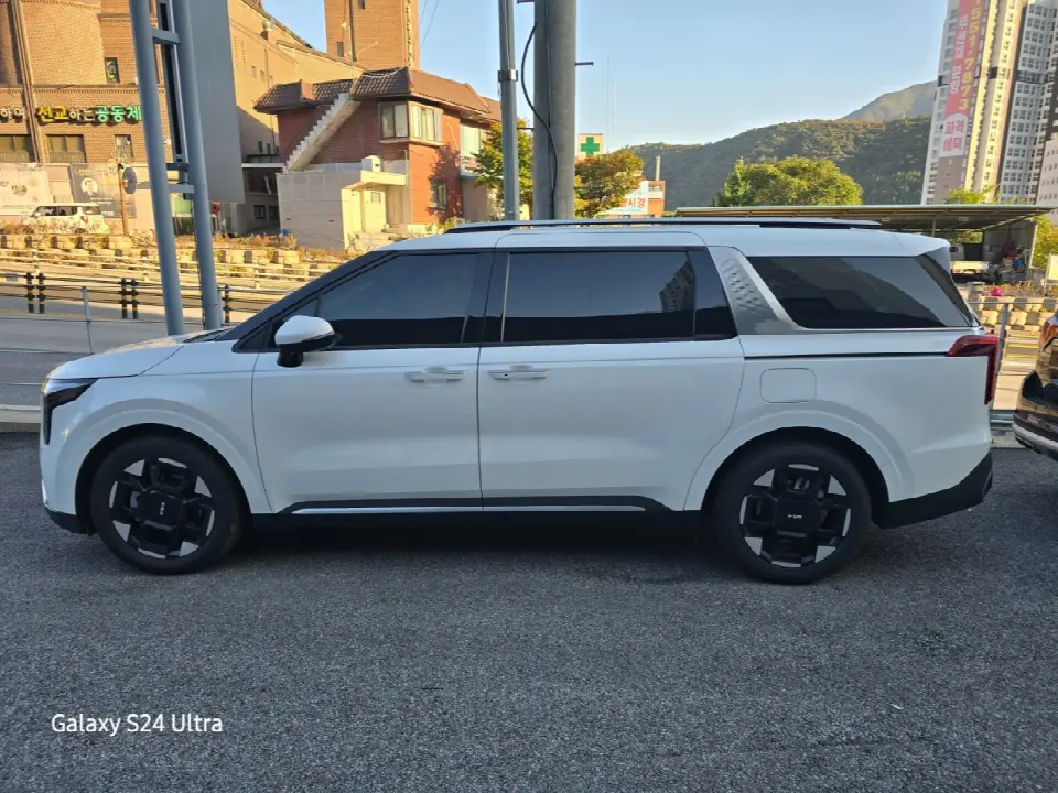 Kia Carnival 2023, арт. KR-3715345 — фото 1