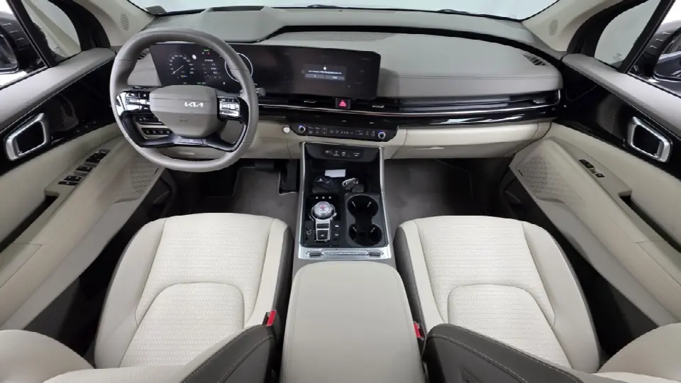 Kia Carnival 2023, арт. KR-3715641 — фото 1