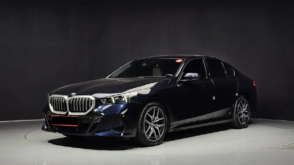 BMW 5 Series 2023, арт. KR-3715979 — фото 1