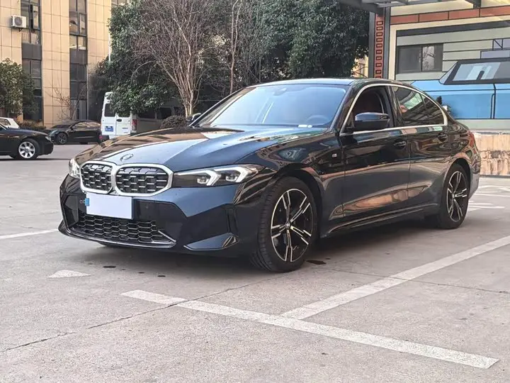 BMW 3 Series 2023, арт. CN-3722728 — фото 1