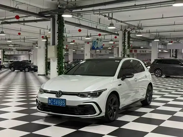 Volkswagen Golf 2021, арт. CN-3722937 — фото 1