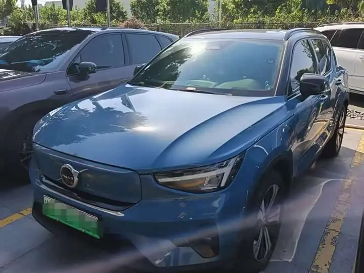 Volvo XC40 EV 2023, арт. CN-3722982 — фото 1