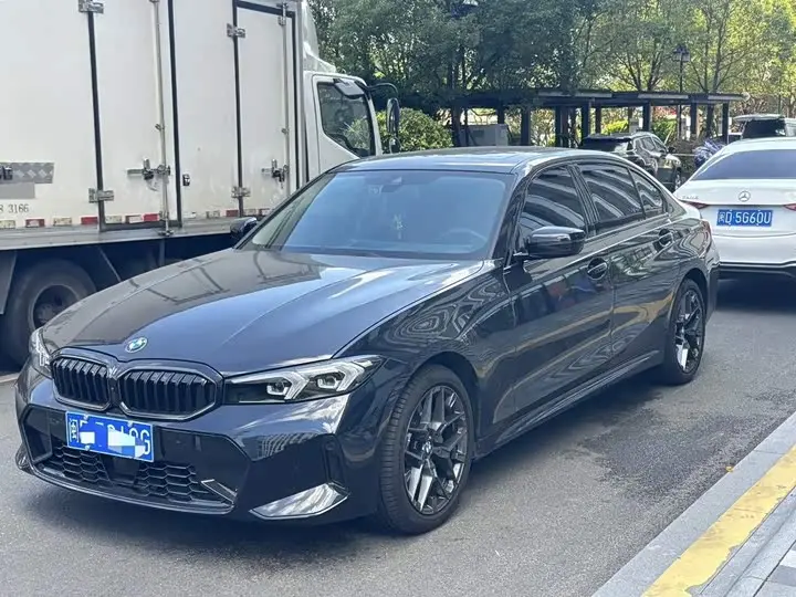 BMW 3 Series 2025, арт. CN-3724274 — фото 1