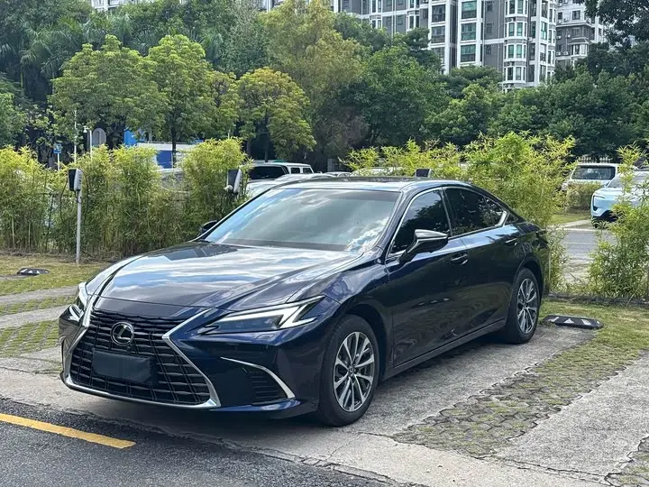 Lexus ES 2025, арт. CN-3724495 — фото 1