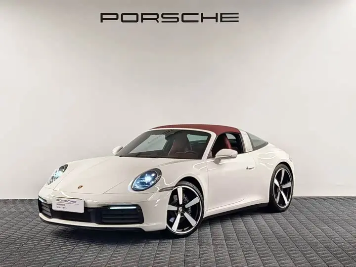 Porsche 911 2022, арт. CN-3732374 — фото 1
