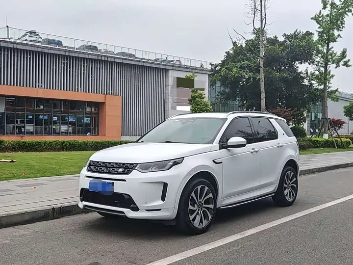 Land Rover Discovery Sport 2022, арт. CN-3735150 — фото 1